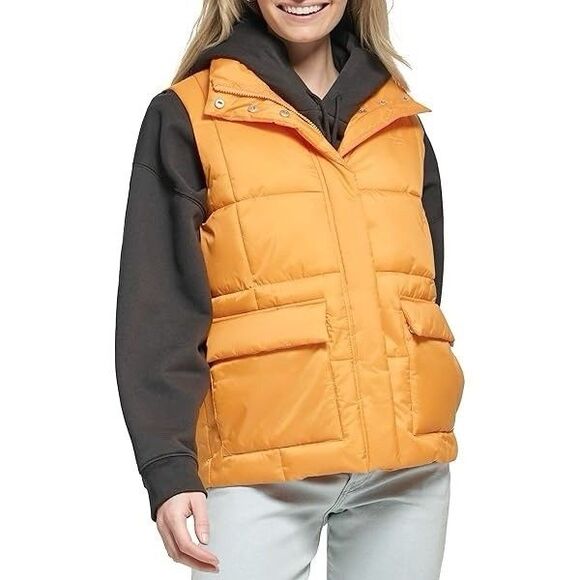 NEW Levi's Womens Size XS Apricot Orange Box Quilt Puffer Vest Down Alternative - Picture 1 of 12